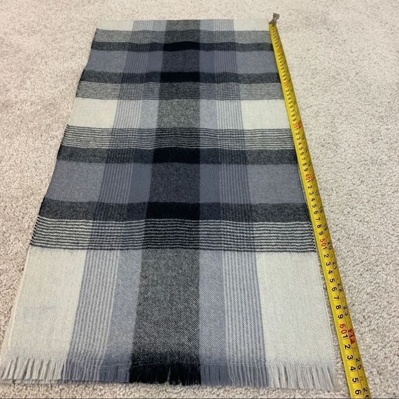 GRAY 100% wool plaid check fall winter scarf - Picture 5 of 7